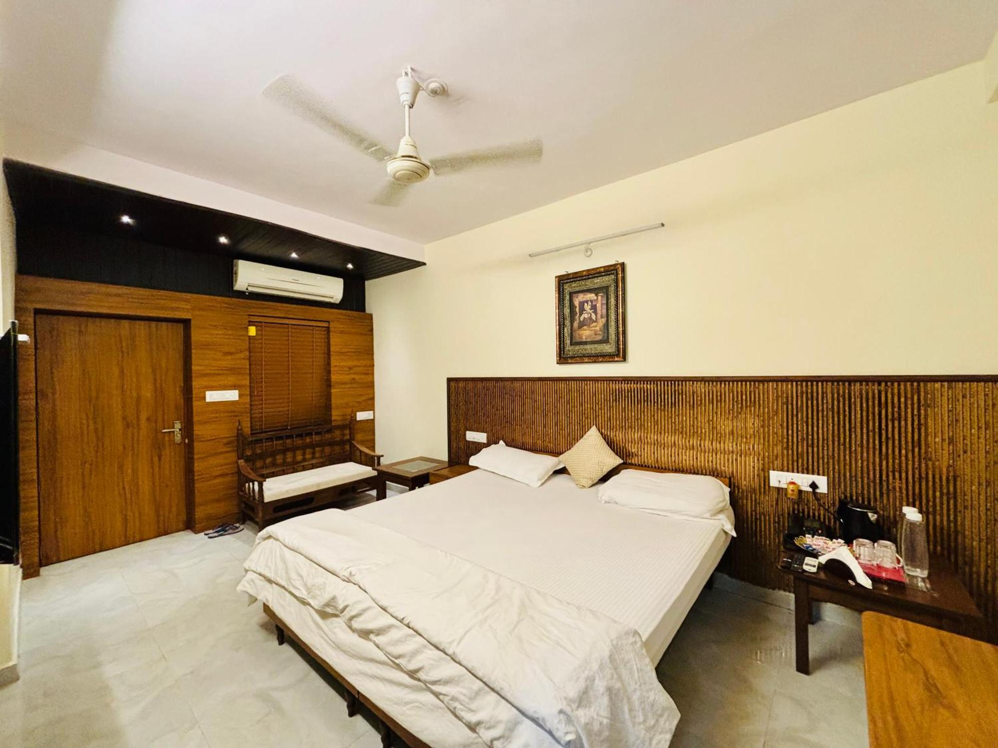 Royal Palms Luxury Service Apartment Nagpur Exterior photo