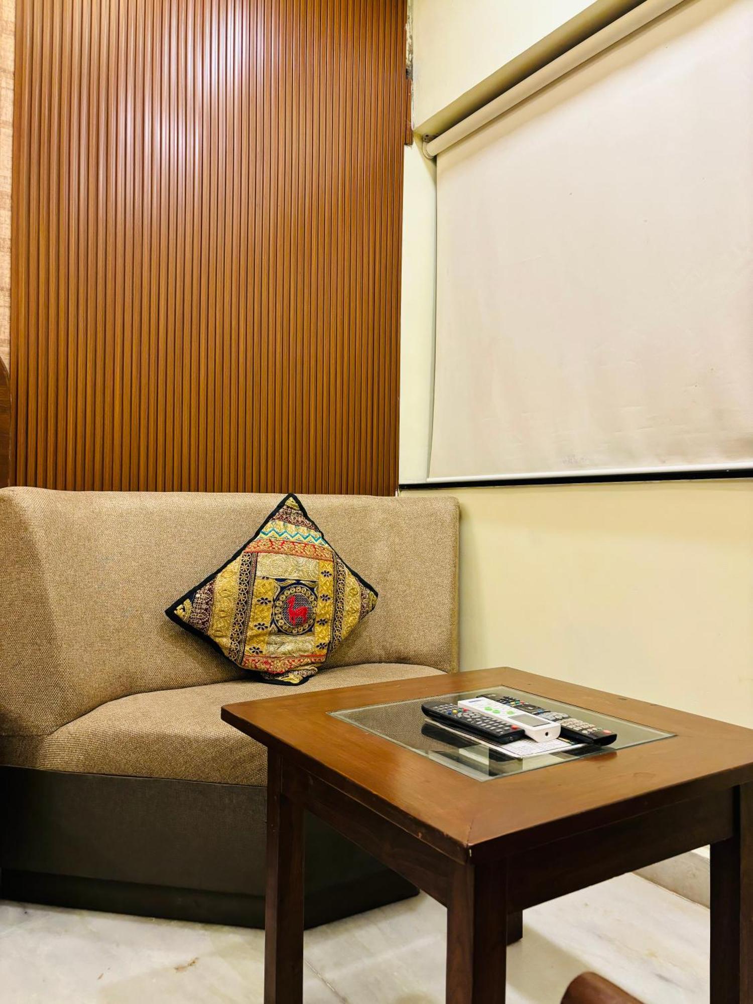 Royal Palms Luxury Service Apartment Nagpur Exterior photo