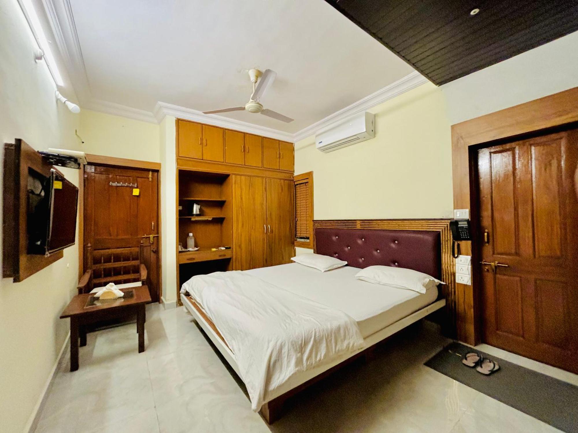 Royal Palms Luxury Service Apartment Nagpur Room photo